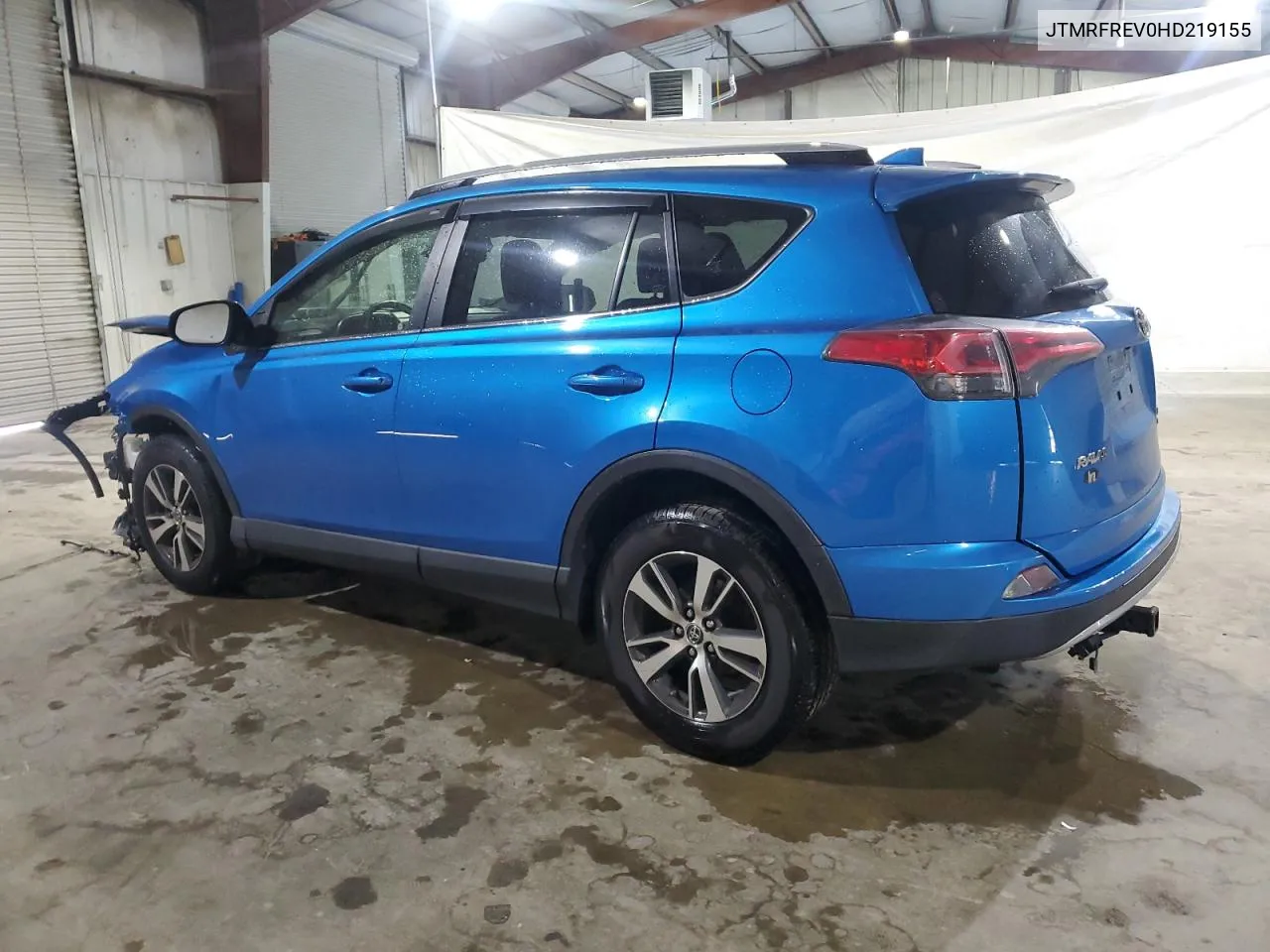 JTMRFREV0HD219155 2017 Toyota Rav4 Xle