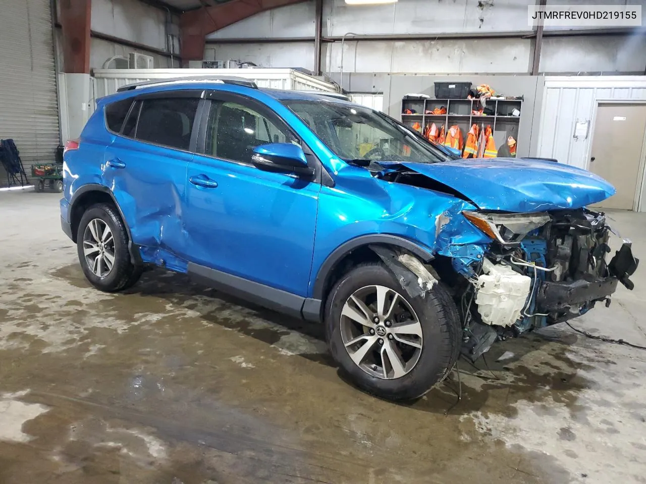 JTMRFREV0HD219155 2017 Toyota Rav4 Xle