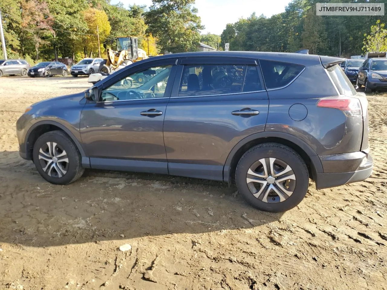 2017 Toyota Rav4 Le VIN: JTMBFREV9HJ711489 Lot: 74740424