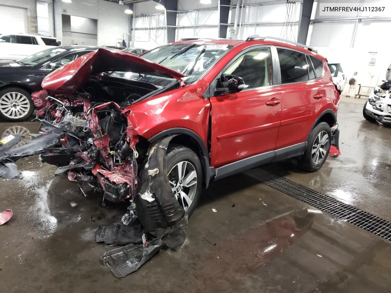 JTMRFREV4HJ112367 2017 Toyota Rav4 Xle