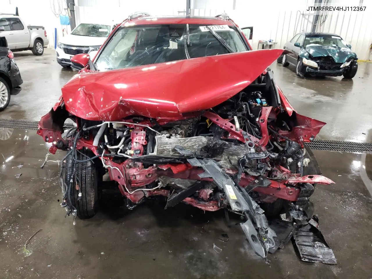 JTMRFREV4HJ112367 2017 Toyota Rav4 Xle