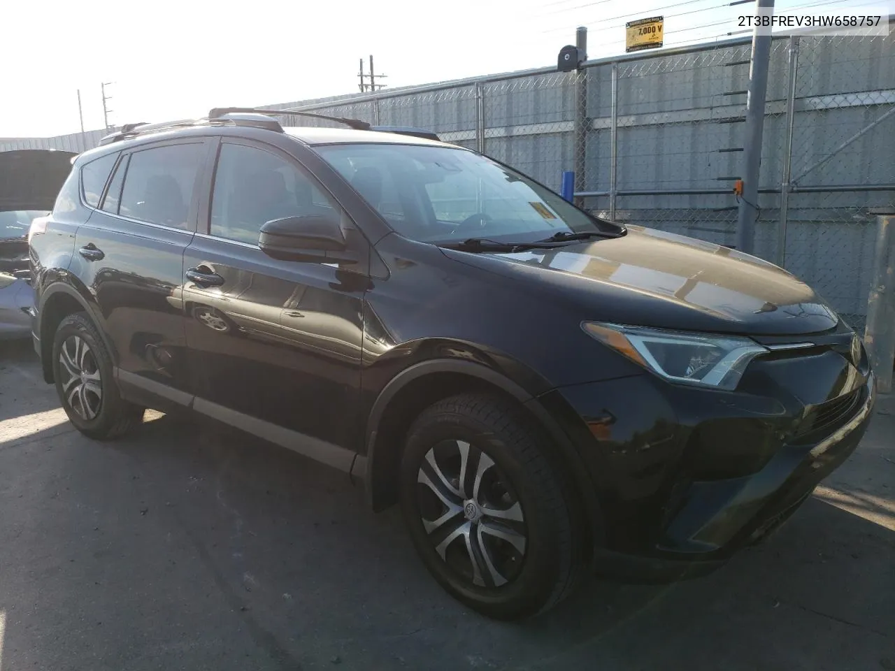 2017 Toyota Rav4 Le VIN: 2T3BFREV3HW658757 Lot: 75680204