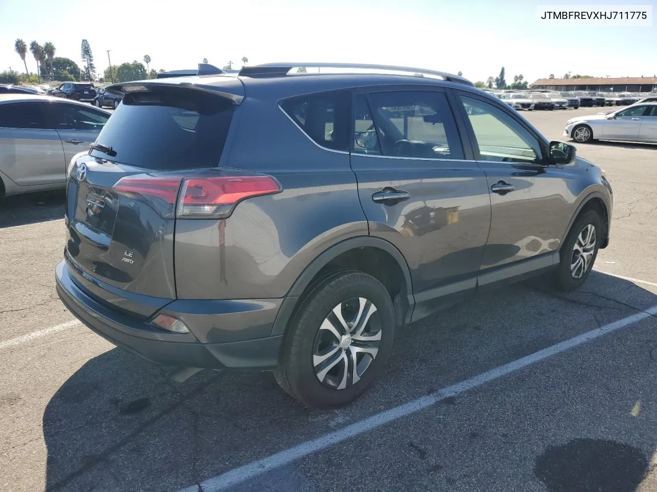 2017 Toyota Rav4 Le VIN: JTMBFREVXHJ711775 Lot: 75697684