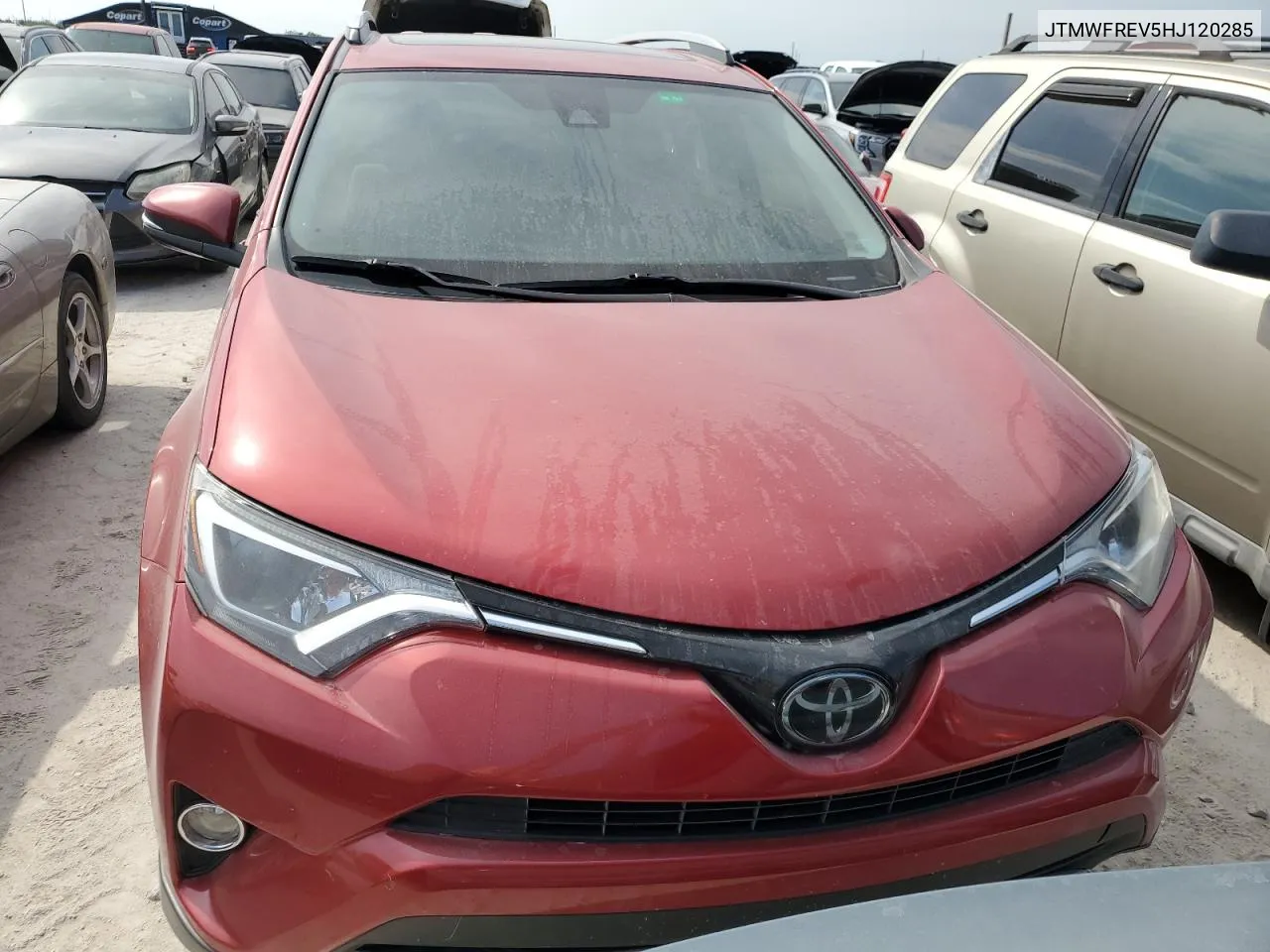 JTMWFREV5HJ120285 2017 Toyota Rav4 Xle