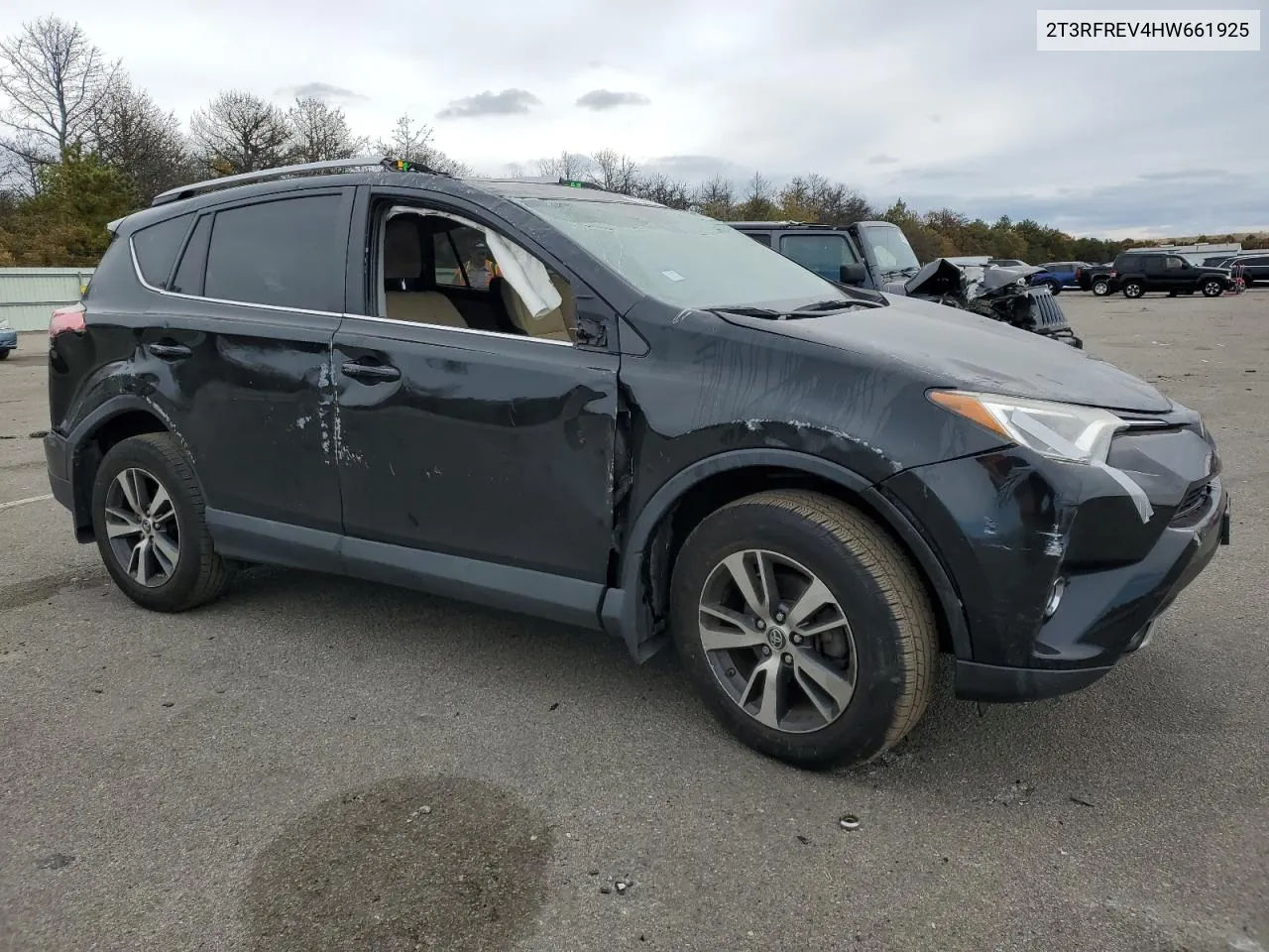 2017 Toyota Rav4 Xle VIN: 2T3RFREV4HW661925 Lot: 76488314