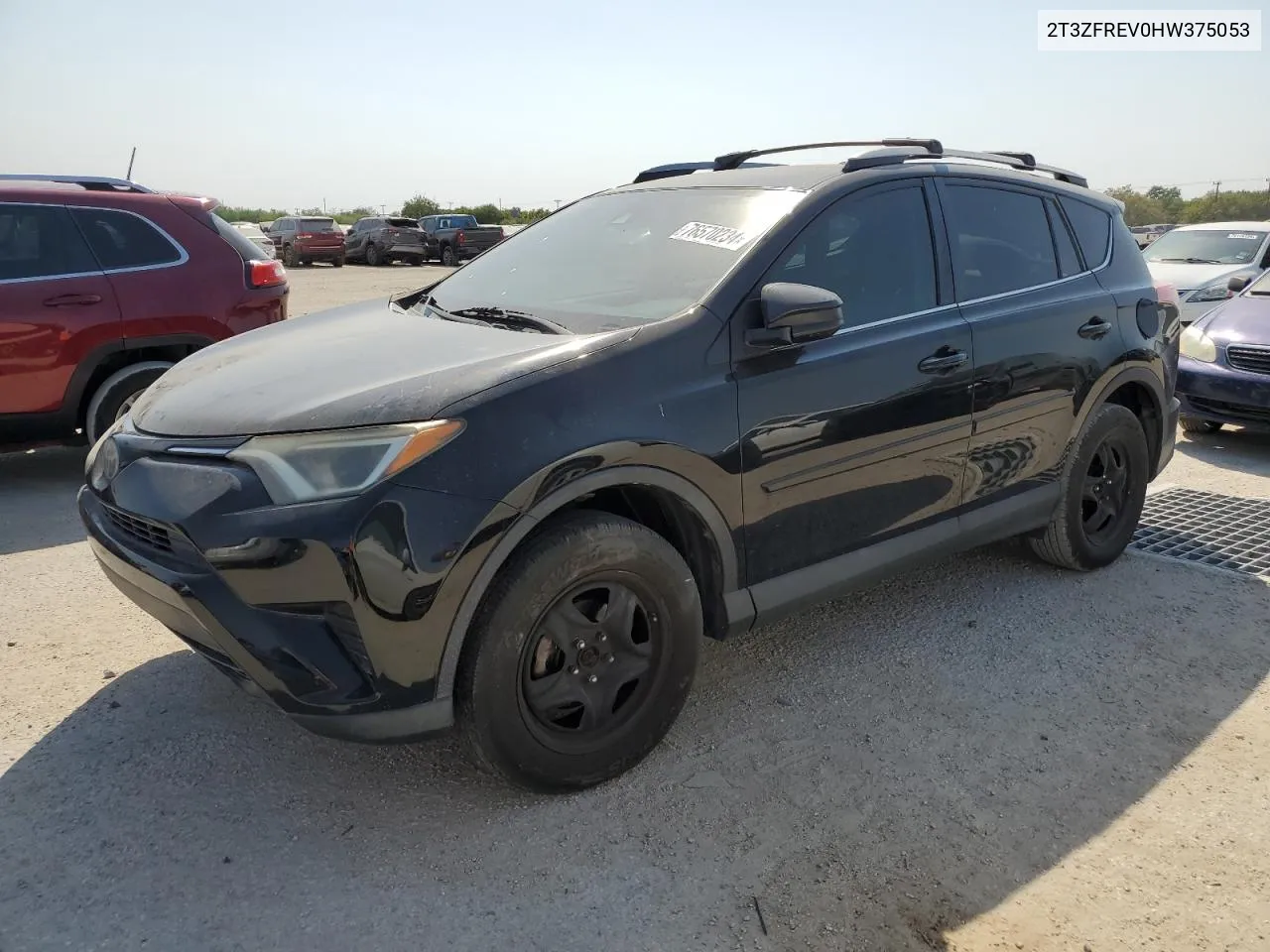 2T3ZFREV0HW375053 2017 Toyota Rav4 Le