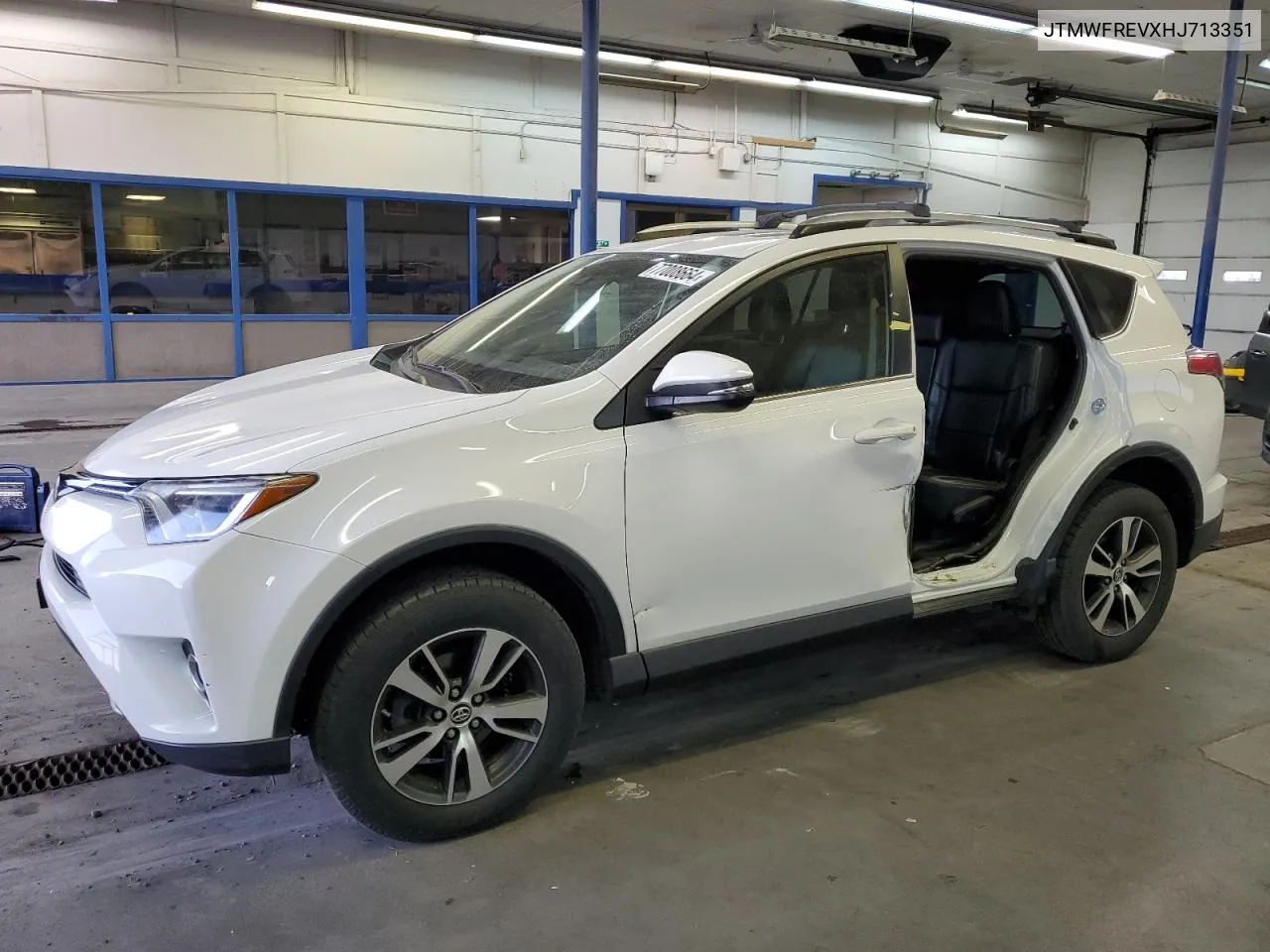 2017 Toyota Rav4 Xle VIN: JTMWFREVXHJ713351 Lot: 77008664