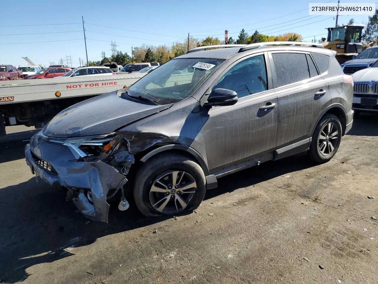 2017 Toyota Rav4 Xle VIN: 2T3RFREV2HW621410 Lot: 77025134