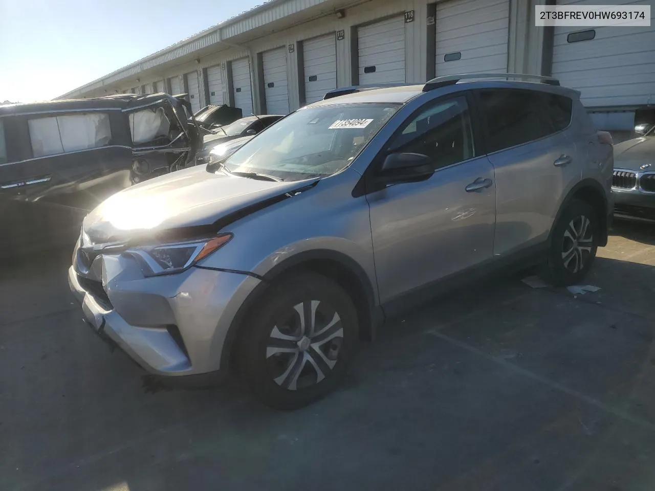 2017 Toyota Rav4 Le VIN: 2T3BFREV0HW693174 Lot: 77354094