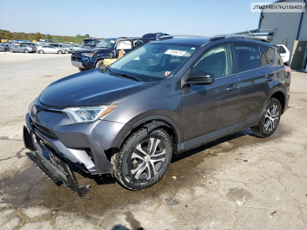 JTMZFREV7HJ106403 2017 Toyota Rav4 Le