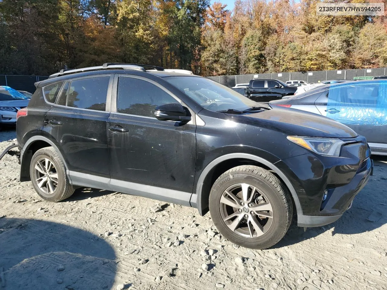 2017 Toyota Rav4 Xle VIN: 2T3RFREV7HW594205 Lot: 77832914