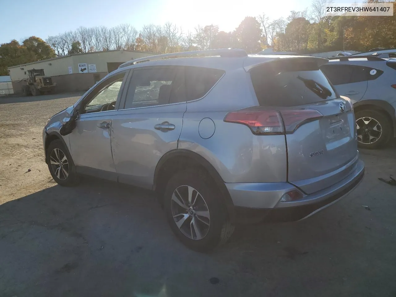 2017 Toyota Rav4 Xle VIN: 2T3RFREV3HW641407 Lot: 77833624