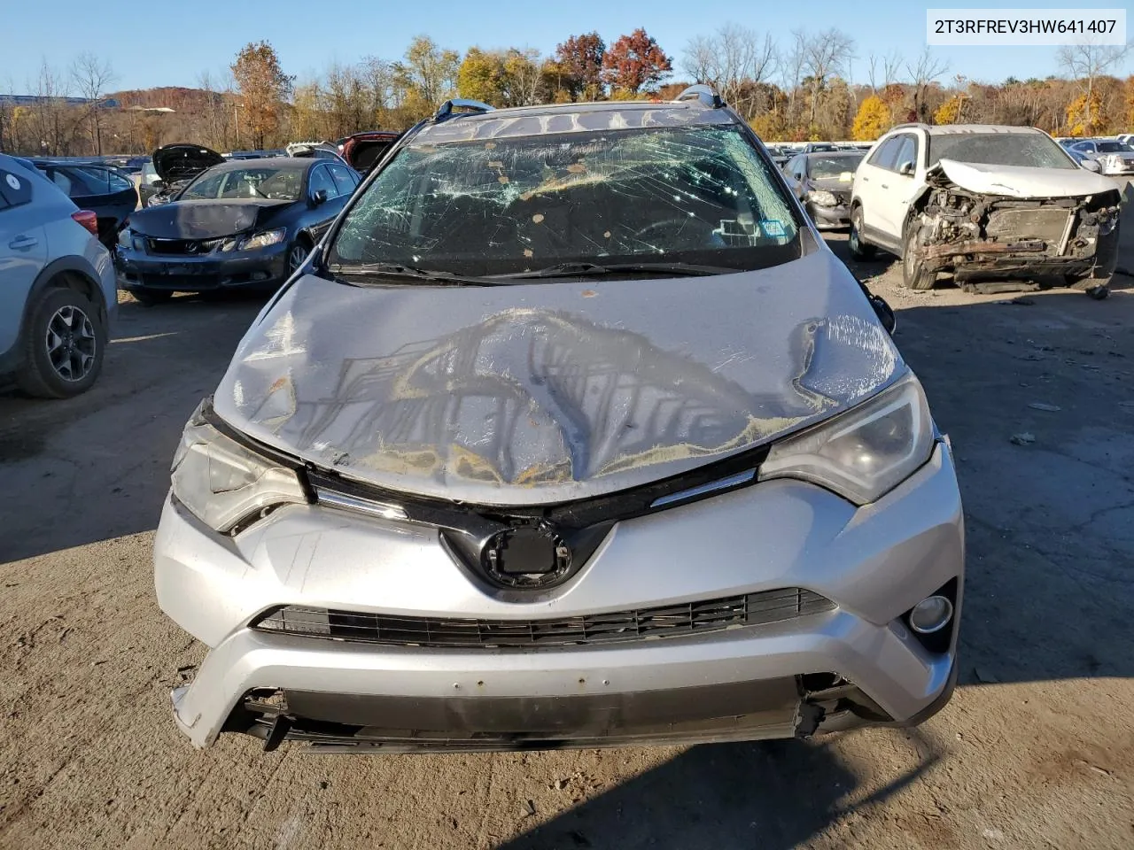 2017 Toyota Rav4 Xle VIN: 2T3RFREV3HW641407 Lot: 77833624