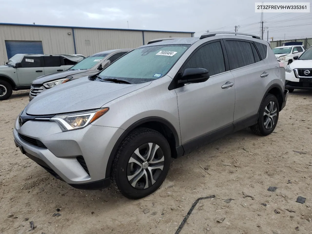 2T3ZFREV9HW335361 2017 Toyota Rav4 Le