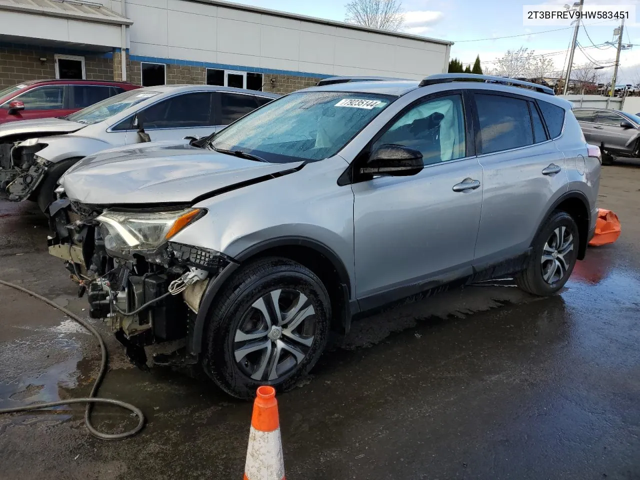 2017 Toyota Rav4 Le VIN: 2T3BFREV9HW583451 Lot: 79235144