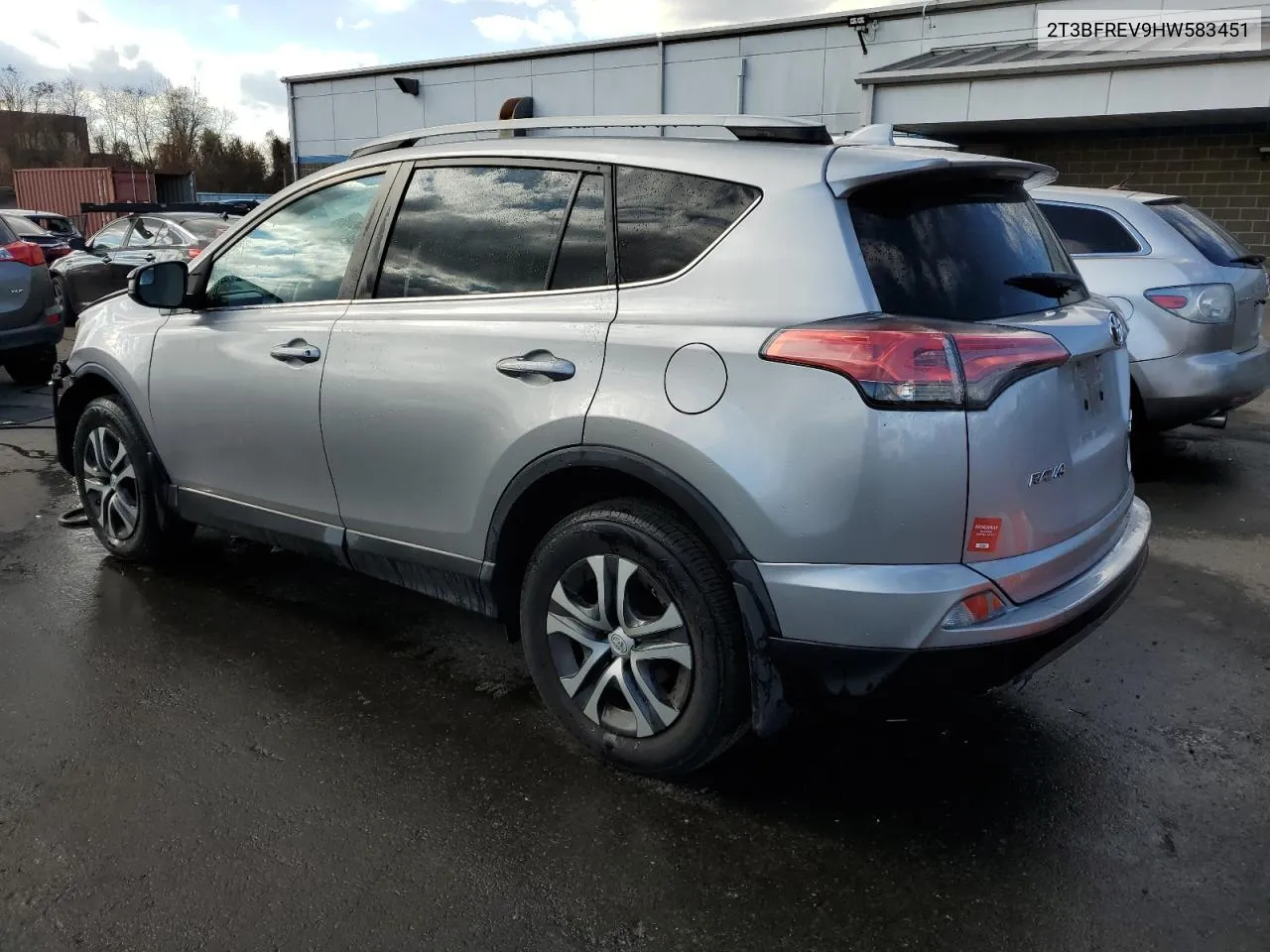 2017 Toyota Rav4 Le VIN: 2T3BFREV9HW583451 Lot: 79235144