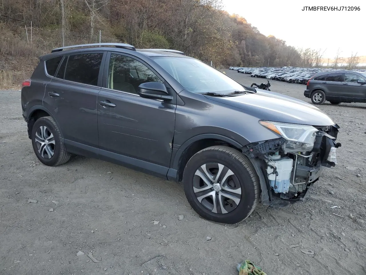 2017 Toyota Rav4 Le VIN: JTMBFREV6HJ712096 Lot: 79295234