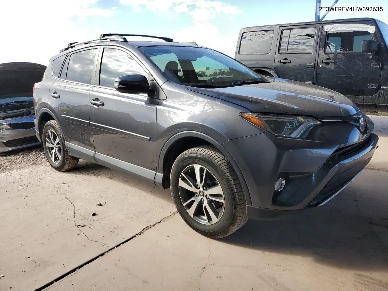 2017 Toyota Rav4 Xle VIN: 2T3WFREV4HW392635 Lot: 79679814