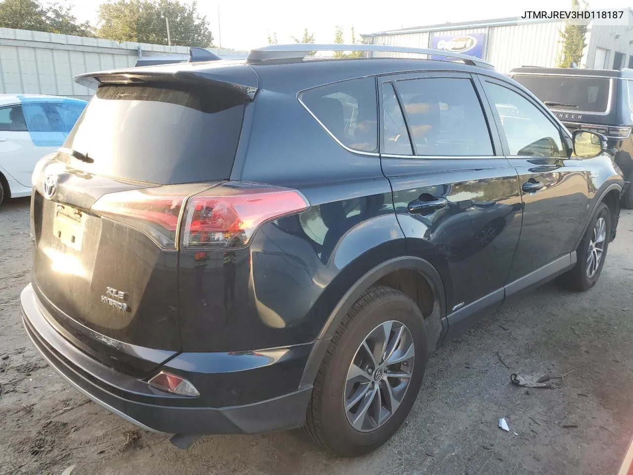 JTMRJREV3HD118187 2017 Toyota Rav4 Hv Le