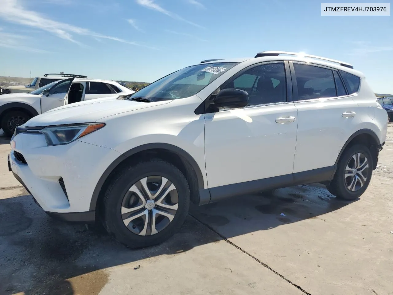 2017 Toyota Rav4 Le VIN: JTMZFREV4HJ703976 Lot: 80113364