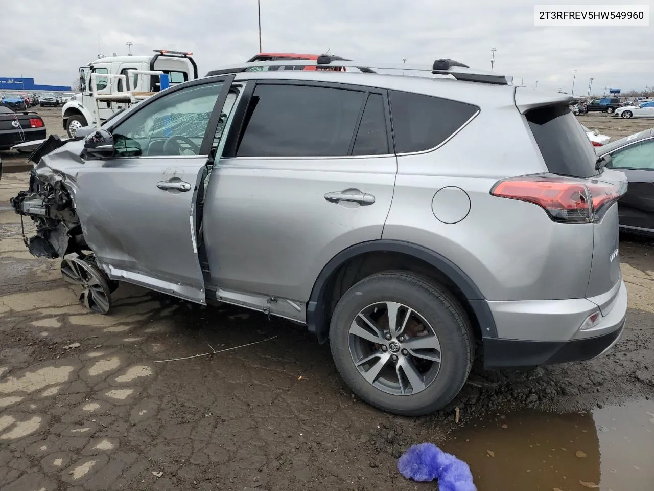 2017 Toyota Rav4 Xle VIN: 2T3RFREV5HW549960 Lot: 80266954