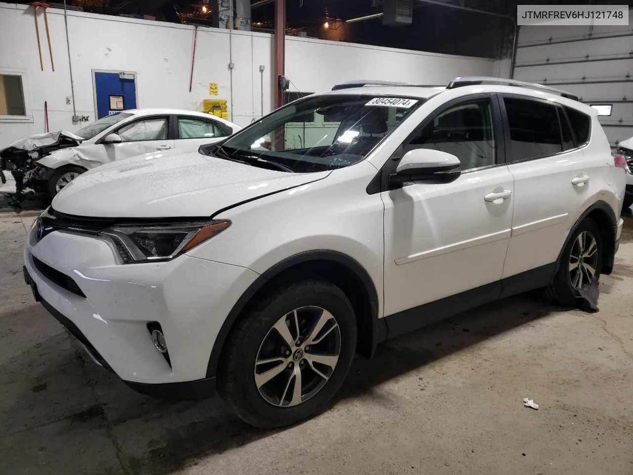 2017 Toyota Rav4 Xle VIN: JTMRFREV6HJ121748 Lot: 80454074