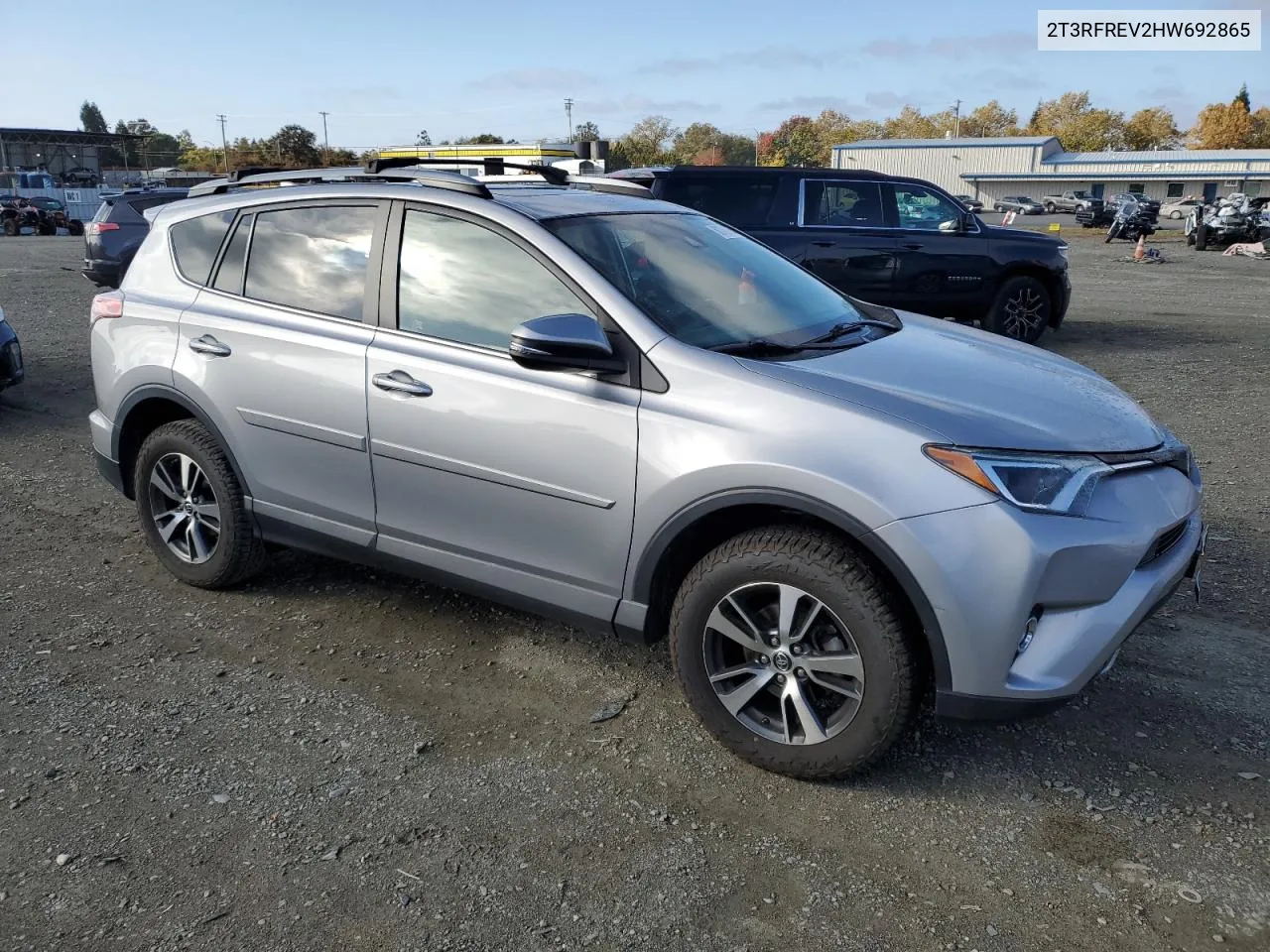 2017 Toyota Rav4 Xle VIN: 2T3RFREV2HW692865 Lot: 80761764