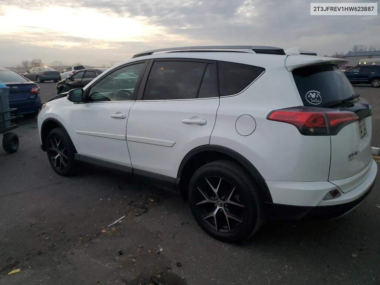 2017 Toyota Rav4 Se VIN: 2T3JFREV1HW623887 Lot: 81396244