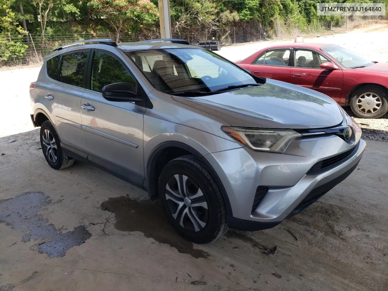 2018 Toyota Rav4 Le VIN: JTMZFREV3JJ164840 Lot: 57327684