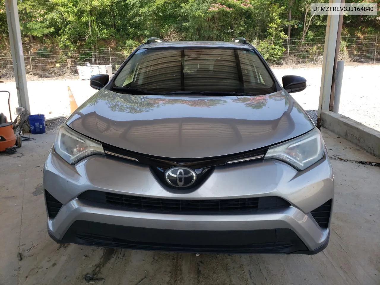 2018 Toyota Rav4 Le VIN: JTMZFREV3JJ164840 Lot: 57327684