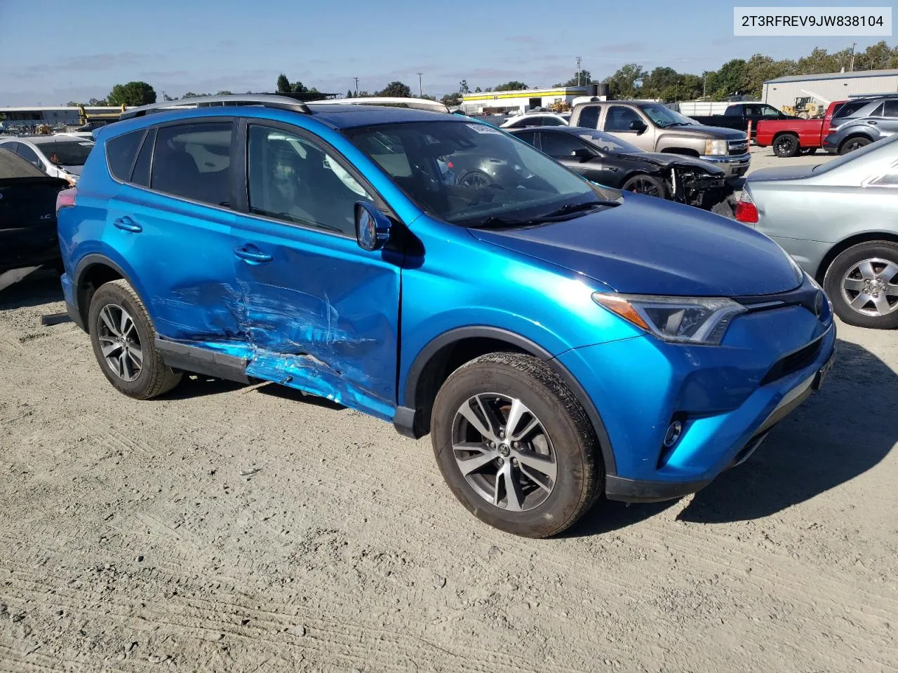 2T3RFREV9JW838104 2018 Toyota Rav4 Adventure