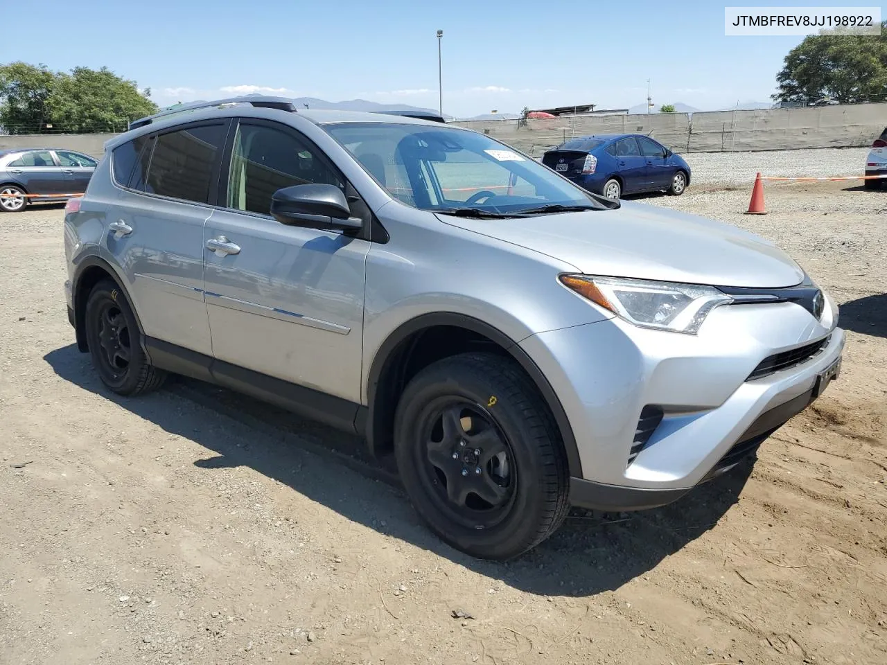 2018 Toyota Rav4 Le VIN: JTMBFREV8JJ198922 Lot: 69627454