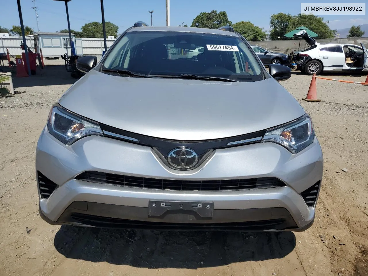 2018 Toyota Rav4 Le VIN: JTMBFREV8JJ198922 Lot: 69627454