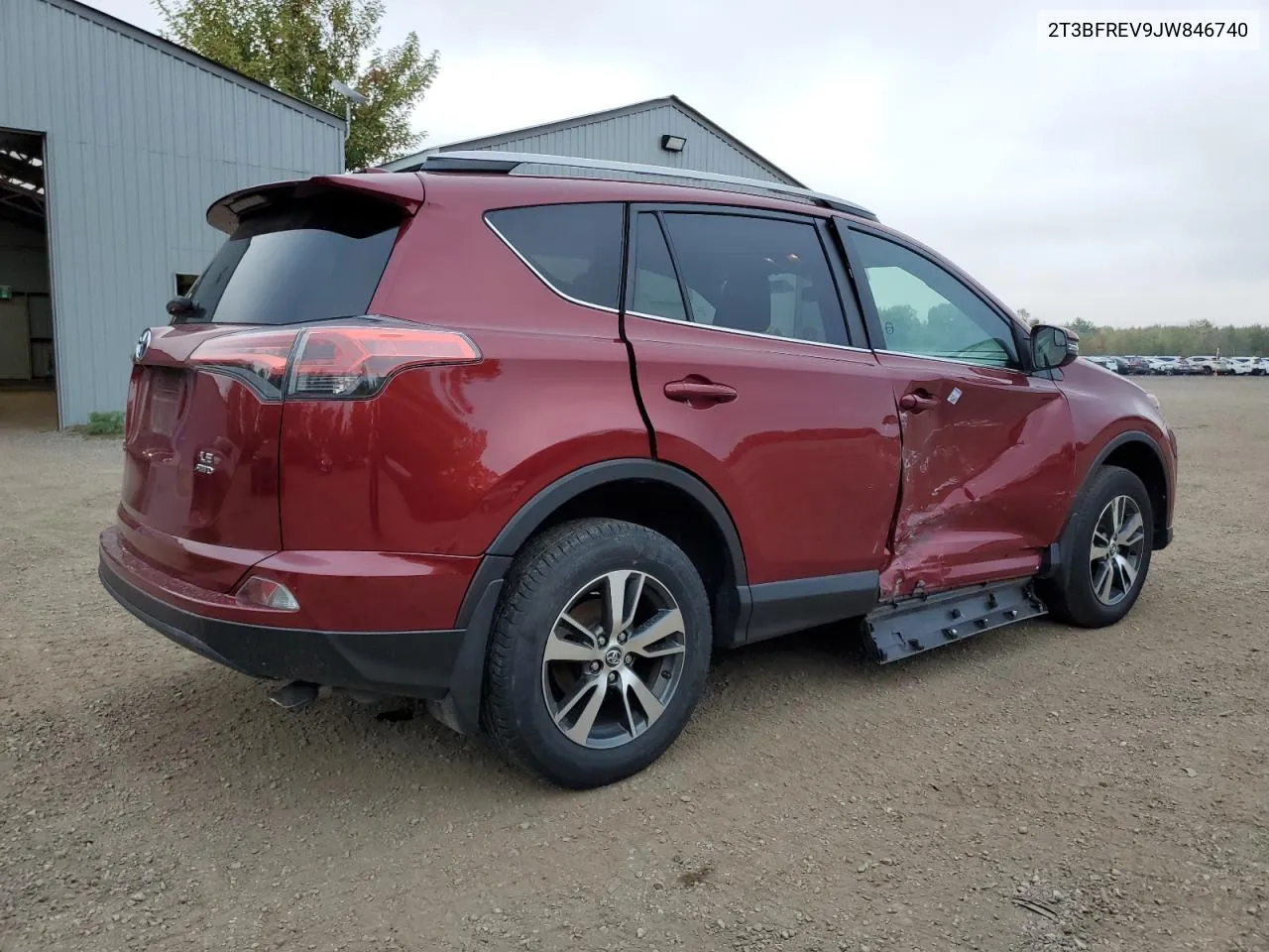 2018 Toyota Rav4 Le VIN: 2T3BFREV9JW846740 Lot: 70797684