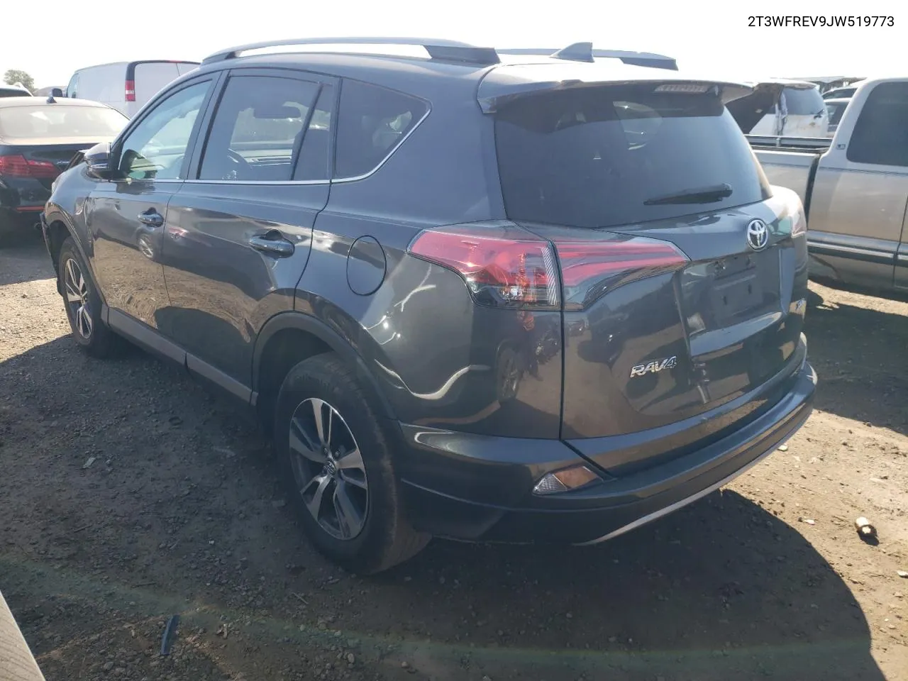 2T3WFREV9JW519773 2018 Toyota Rav4 Adventure