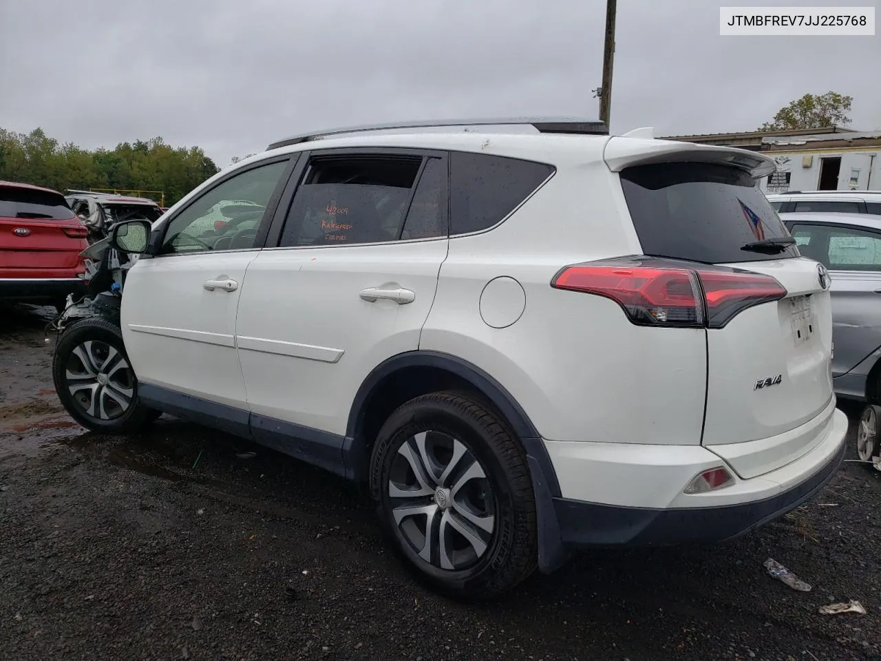 2018 Toyota Rav4 Le VIN: JTMBFREV7JJ225768 Lot: 73365104