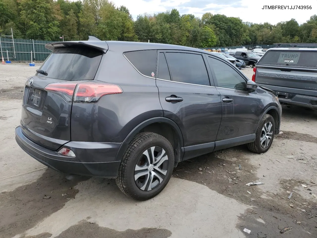 2018 Toyota Rav4 Le VIN: JTMBFREV1JJ743956 Lot: 73783344