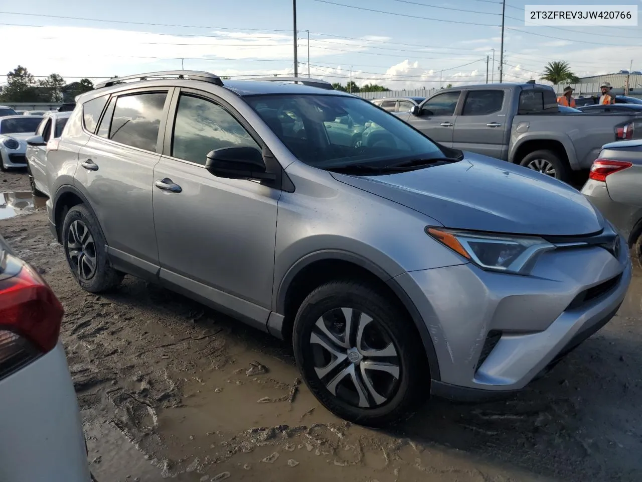 2T3ZFREV3JW420766 2018 Toyota Rav4 Le