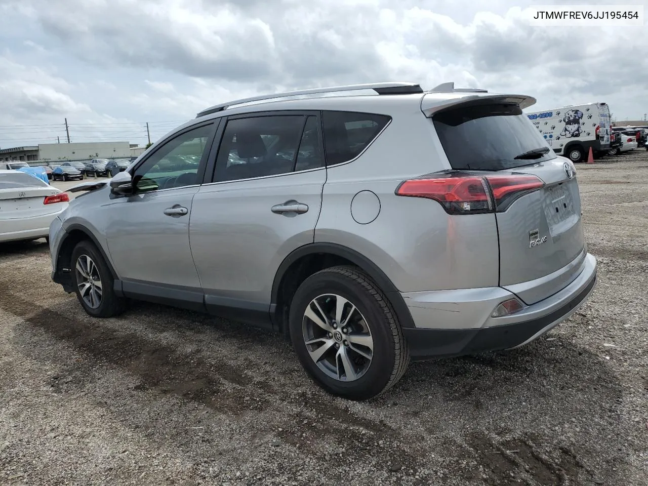 JTMWFREV6JJ195454 2018 Toyota Rav4 Adventure