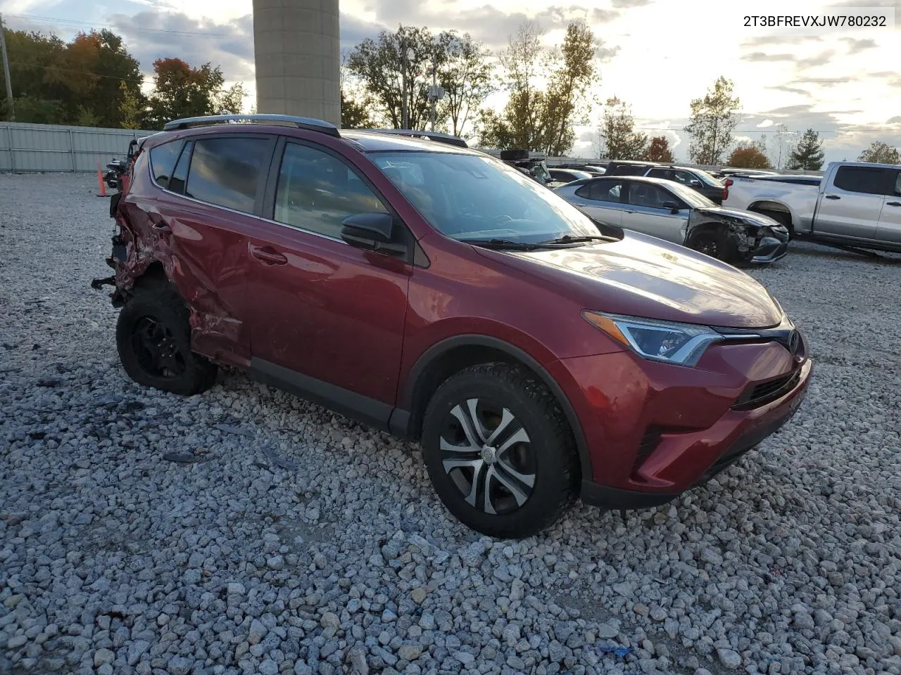 2018 Toyota Rav4 Le VIN: 2T3BFREVXJW780232 Lot: 75562574