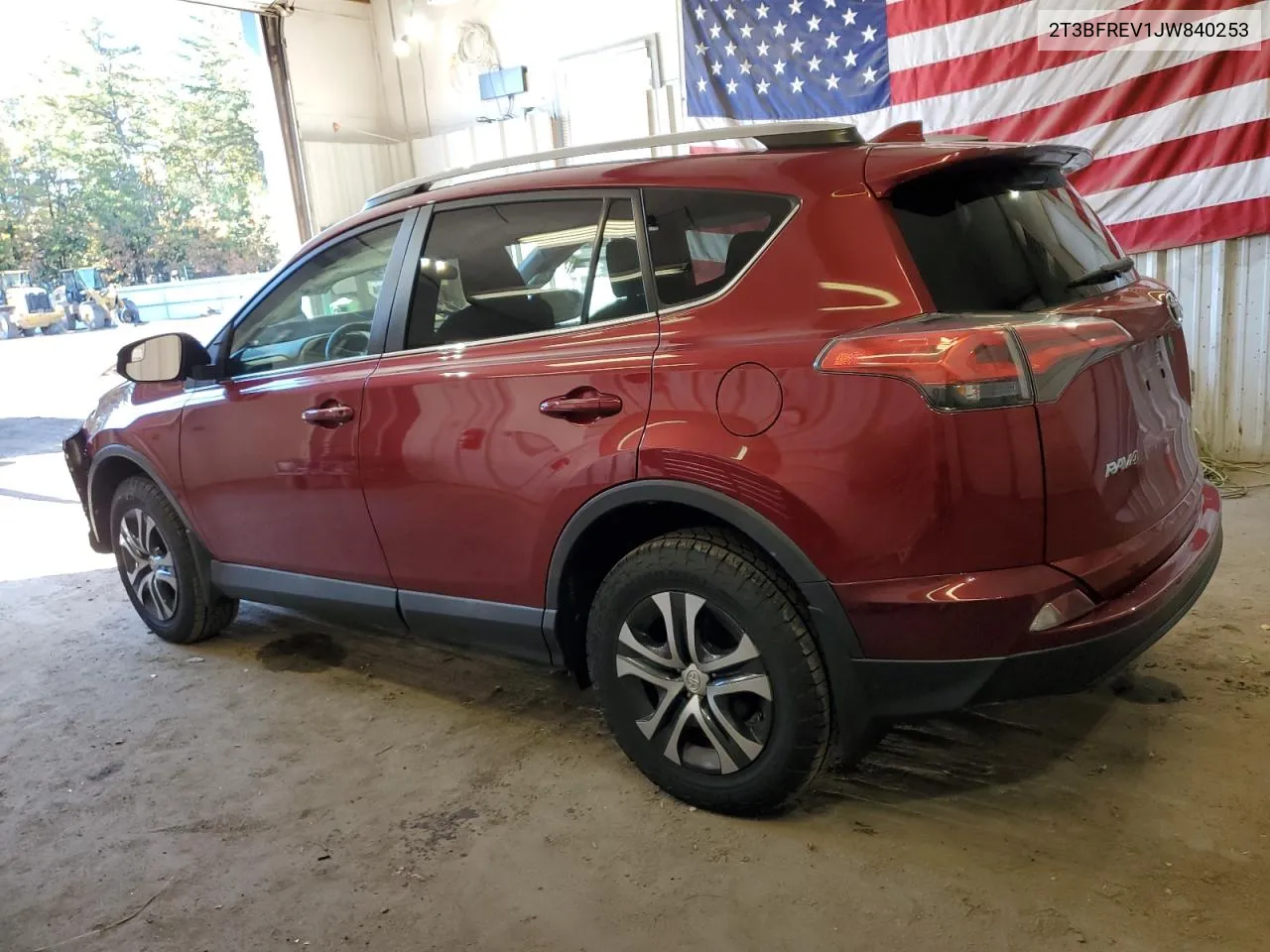 2018 Toyota Rav4 Le VIN: 2T3BFREV1JW840253 Lot: 75989764