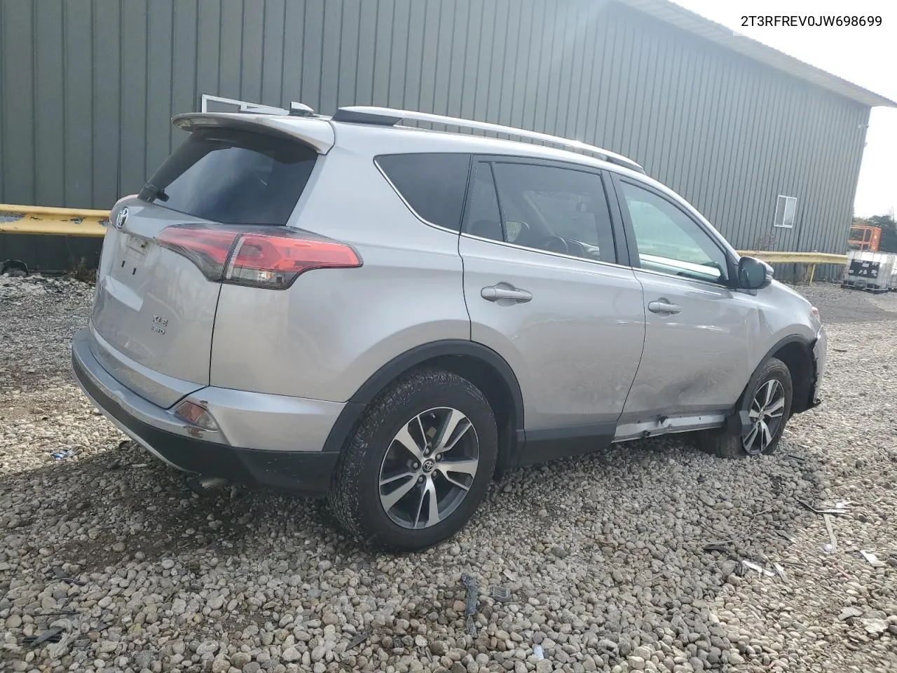 2T3RFREV0JW698699 2018 Toyota Rav4 Adventure