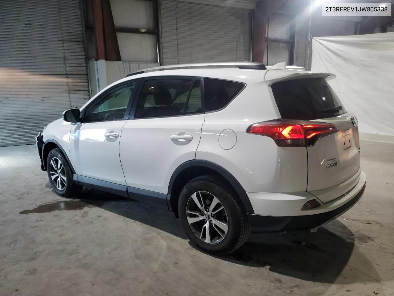 2T3RFREV1JW805338 2018 Toyota Rav4 Adventure