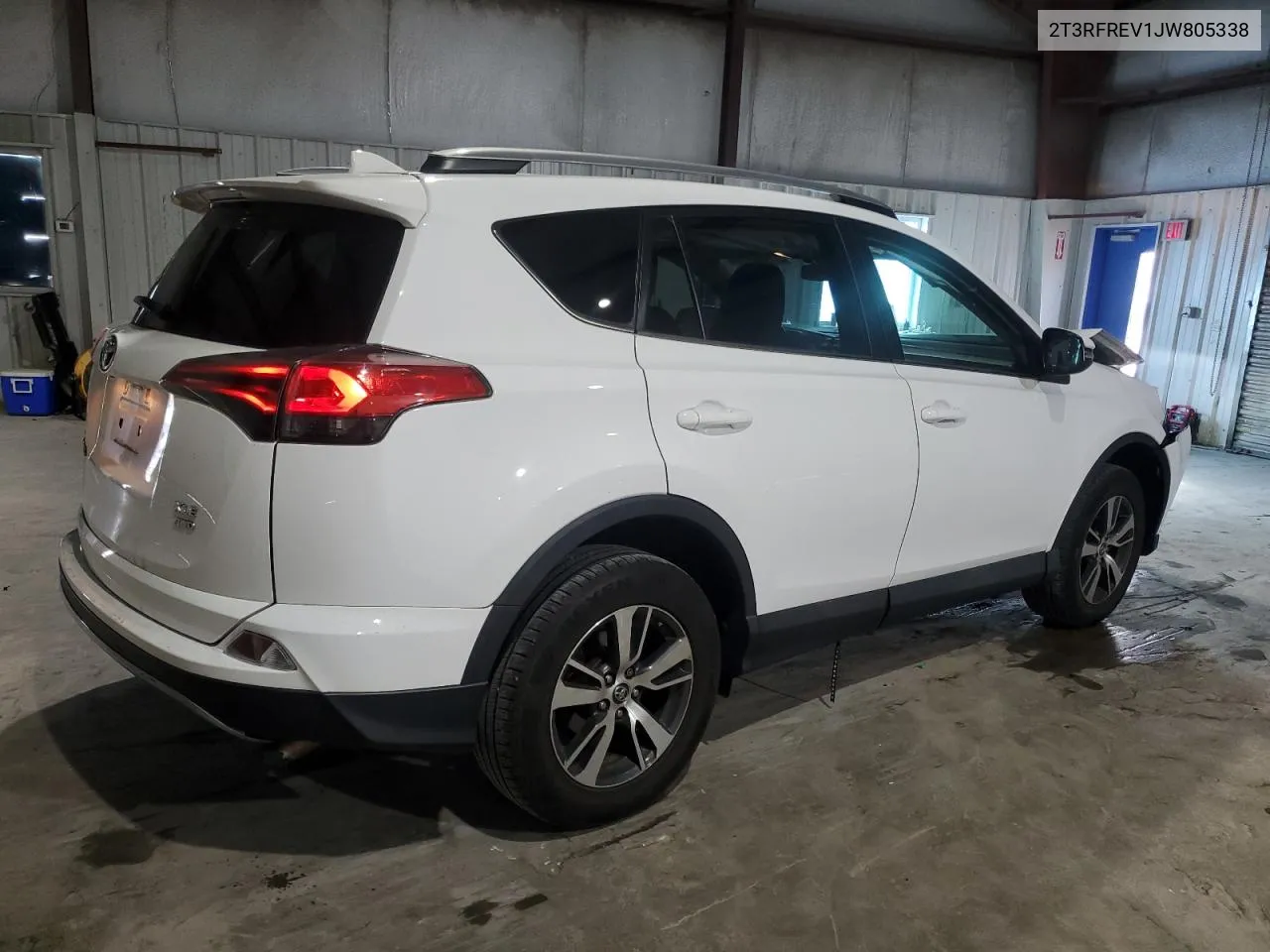 2T3RFREV1JW805338 2018 Toyota Rav4 Adventure