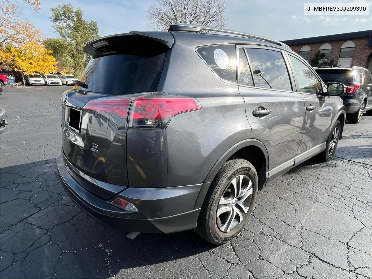 2018 Toyota Rav4 Le VIN: JTMBFREV3JJ209390 Lot: 79866564