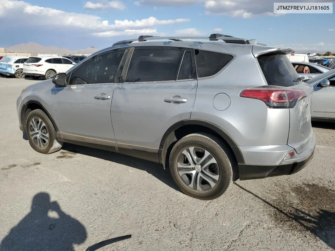 2018 Toyota Rav4 Le VIN: JTMZFREV1JJ181605 Lot: 81170484