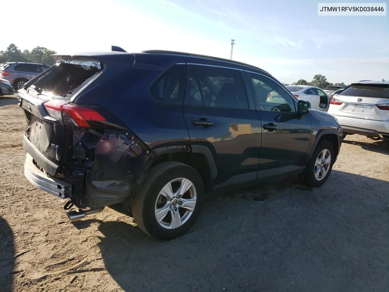 JTMW1RFV5KD038446 2019 Toyota Rav4 Xle