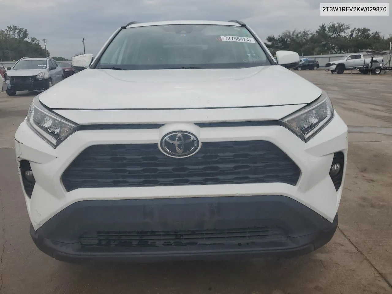 2T3W1RFV2KW029870 2019 Toyota Rav4 Xle