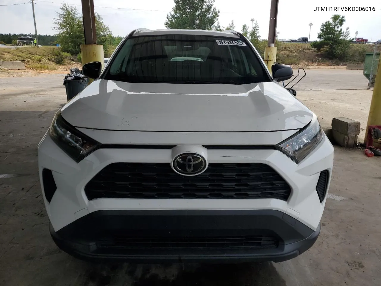 2019 Toyota Rav4 Le VIN: JTMH1RFV6KD006016 Lot: 72817434