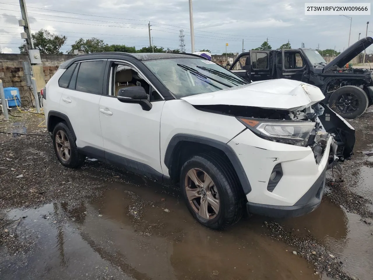 2019 Toyota Rav4 Xle VIN: 2T3W1RFV2KW009666 Lot: 73215654